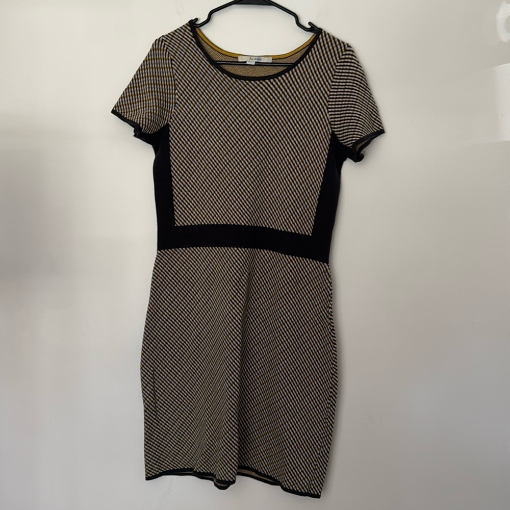 Boden Zoe Plaid Knit Dress Short Sleeve Size 6 Gray Yellow Pink